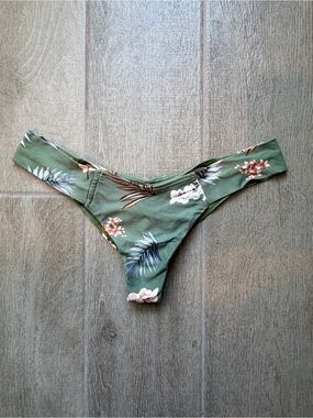 Montce Uno Added Coverage Bikini Bottom Size Medium